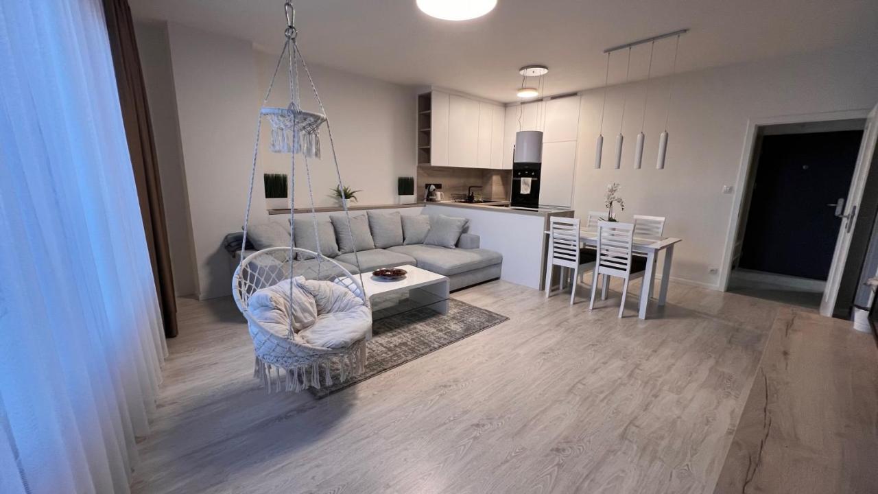 2 Room Apartment, With A View Of The Castle 브라티슬라바 외부 사진